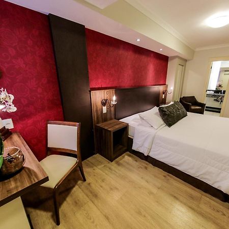Bavaria Sport Hotel Грамаду Экстерьер фото A room at the hotel