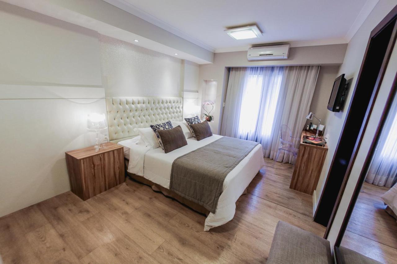 Bavaria Sport Hotel Грамаду Экстерьер фото A room at the hotel