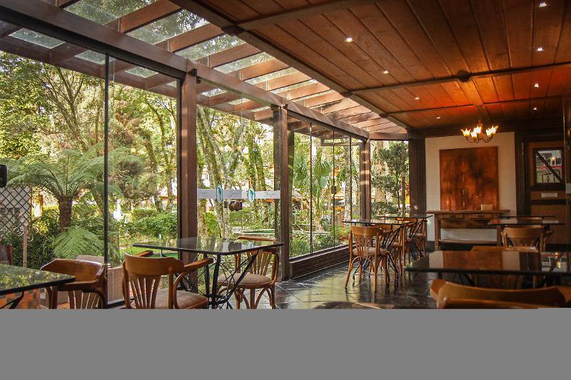 Bavaria Sport Hotel Грамаду Экстерьер фото The restaurant at the hotel