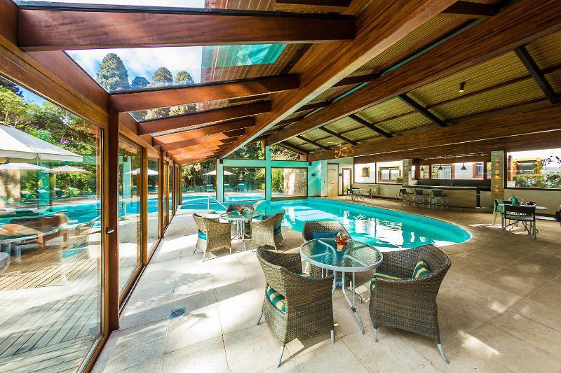 Bavaria Sport Hotel Грамаду Экстерьер фото The pool at the hotel
